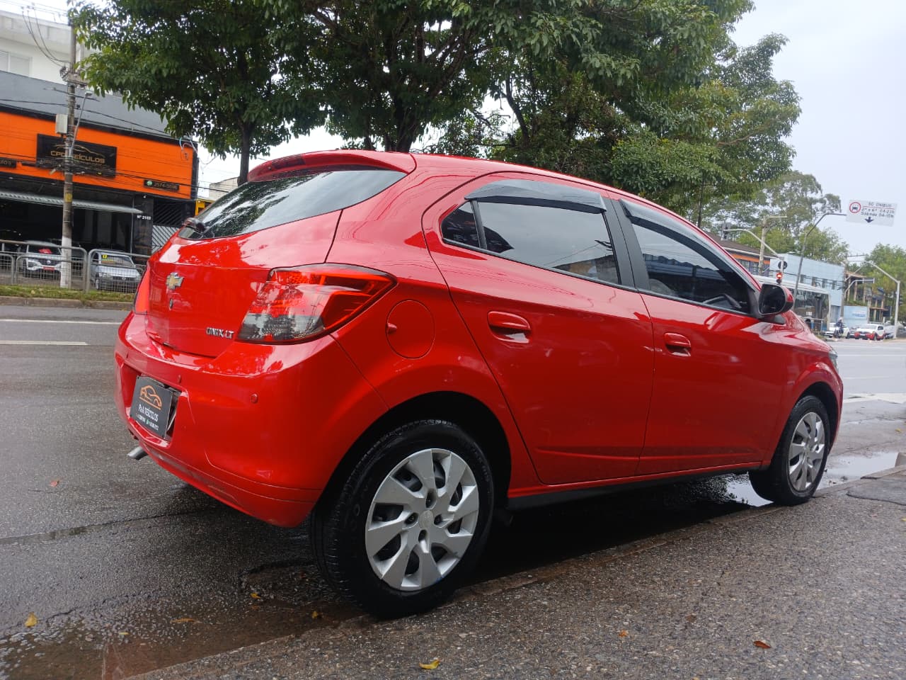 Chevrolet Onix Hatch LT 1.4 8V Flex Power 2015 — foto 4