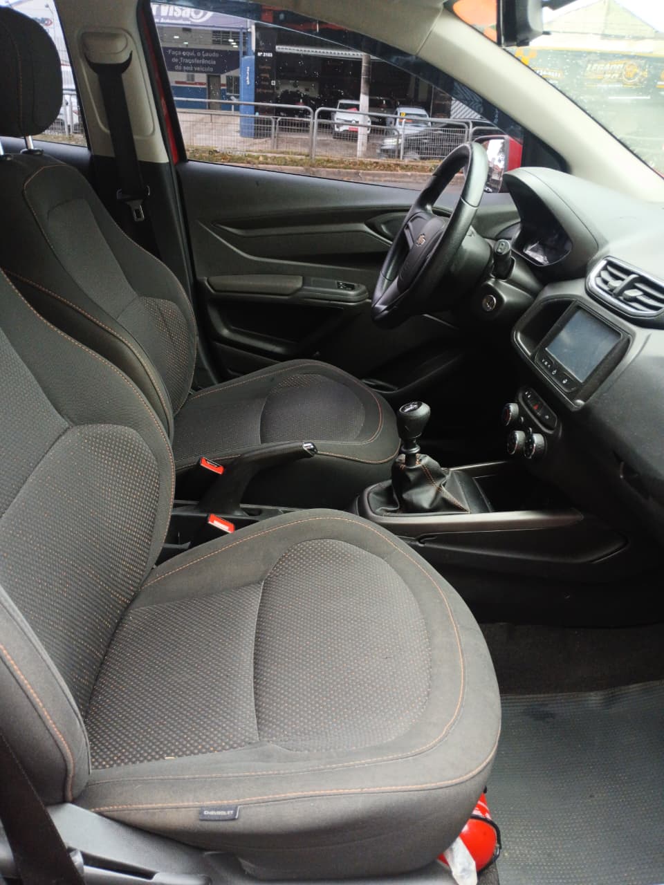 Chevrolet Onix Hatch LT 1.4 8V Flex Power 2015 — foto 8