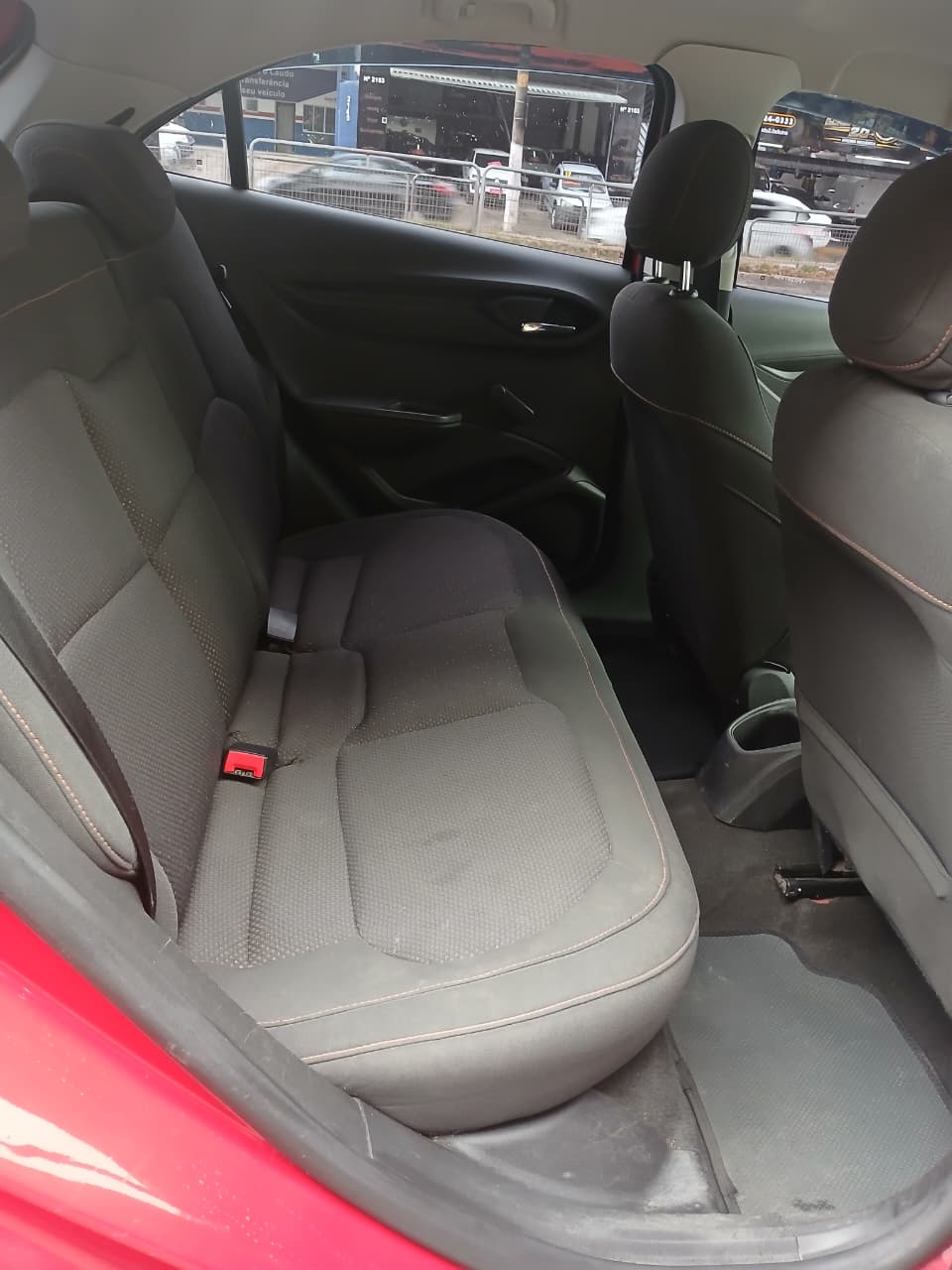 Chevrolet Onix Hatch LT 1.4 8V Flex Power 2015 — foto 9