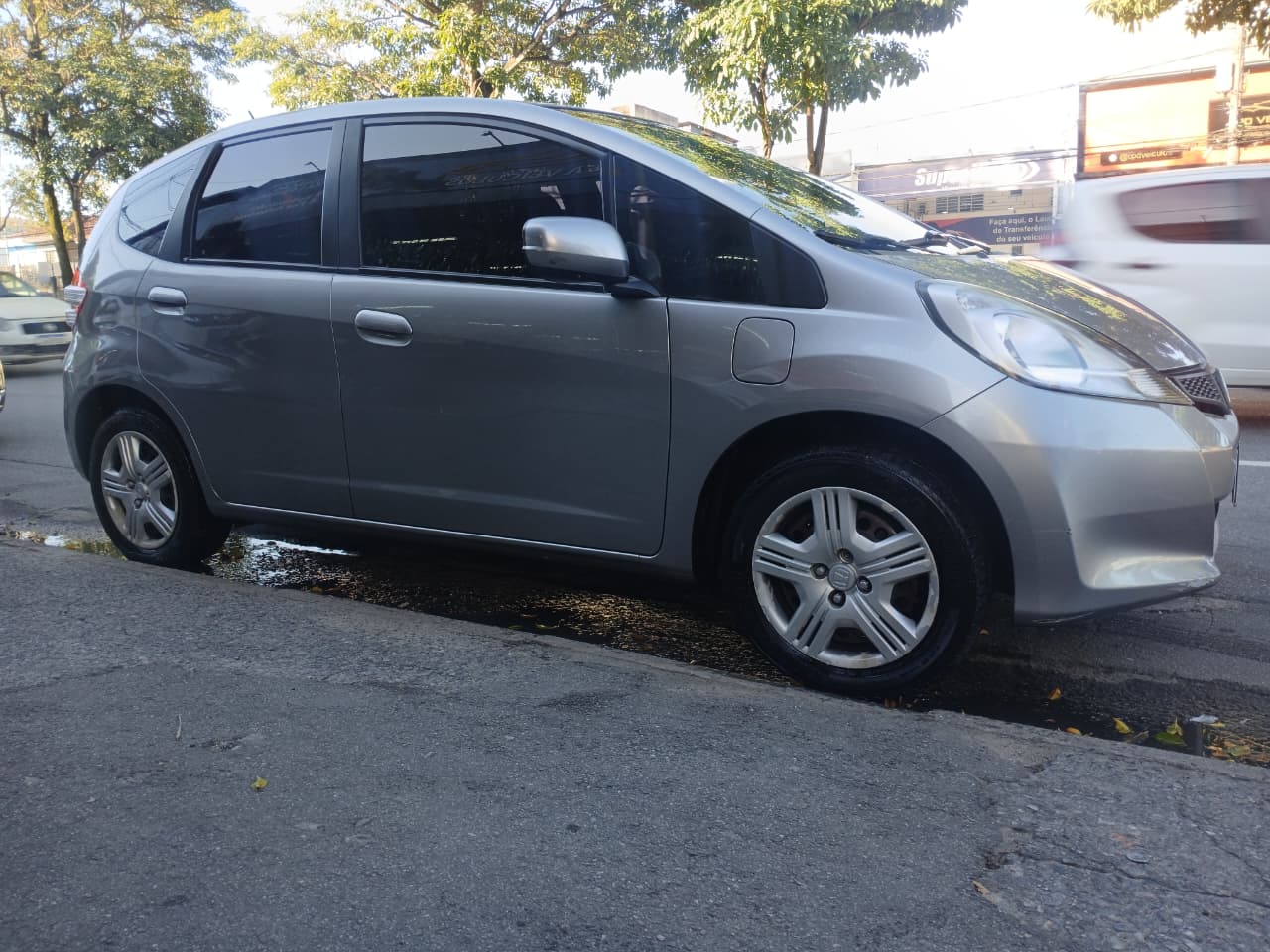 Honda Fit DX 1.4 Flex 16V 5p Mec. 2013 — foto 2