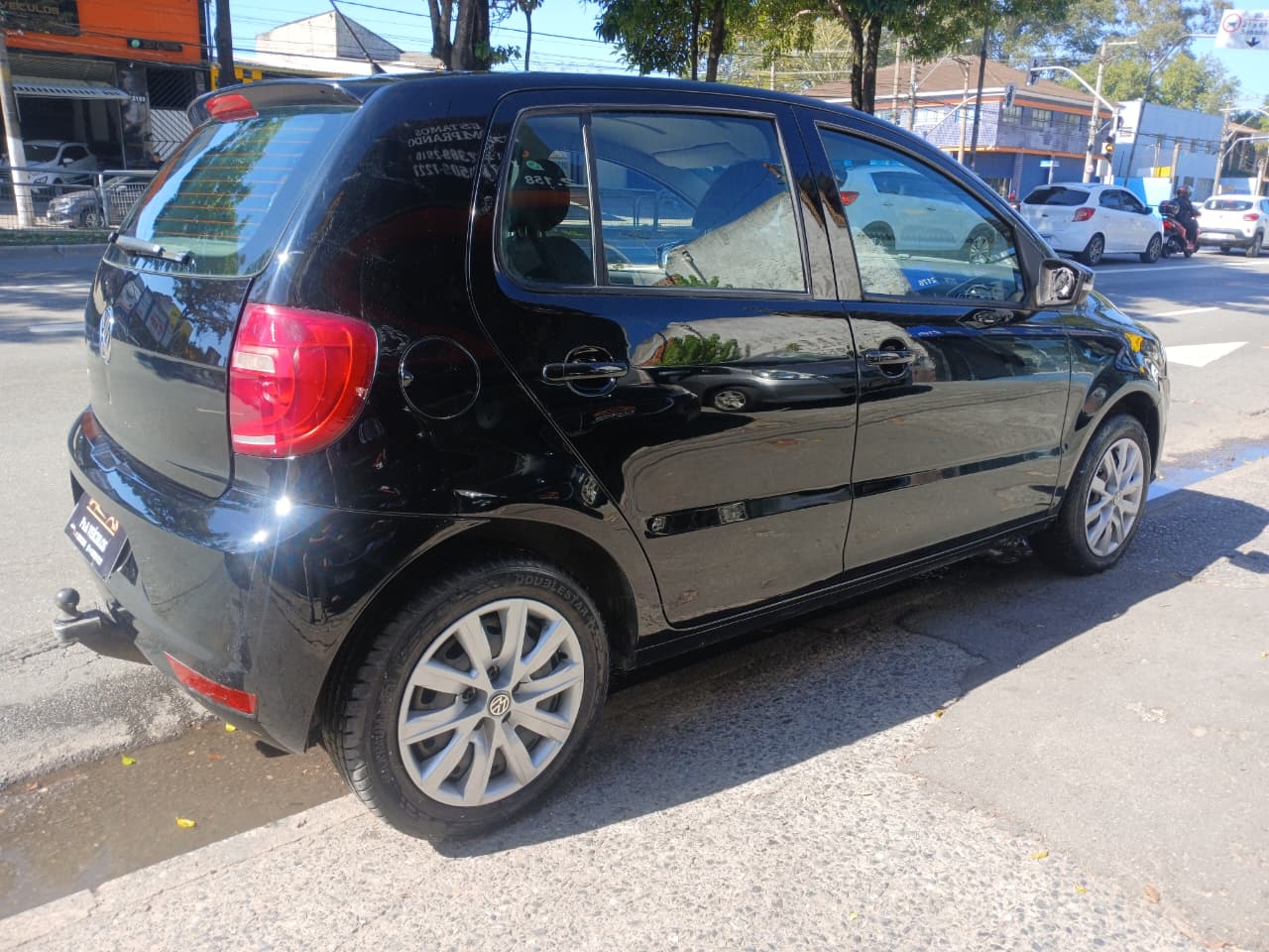 Volkswagen Fox 1.0 Mi Total Flex 8V 5p 2013 — foto 5